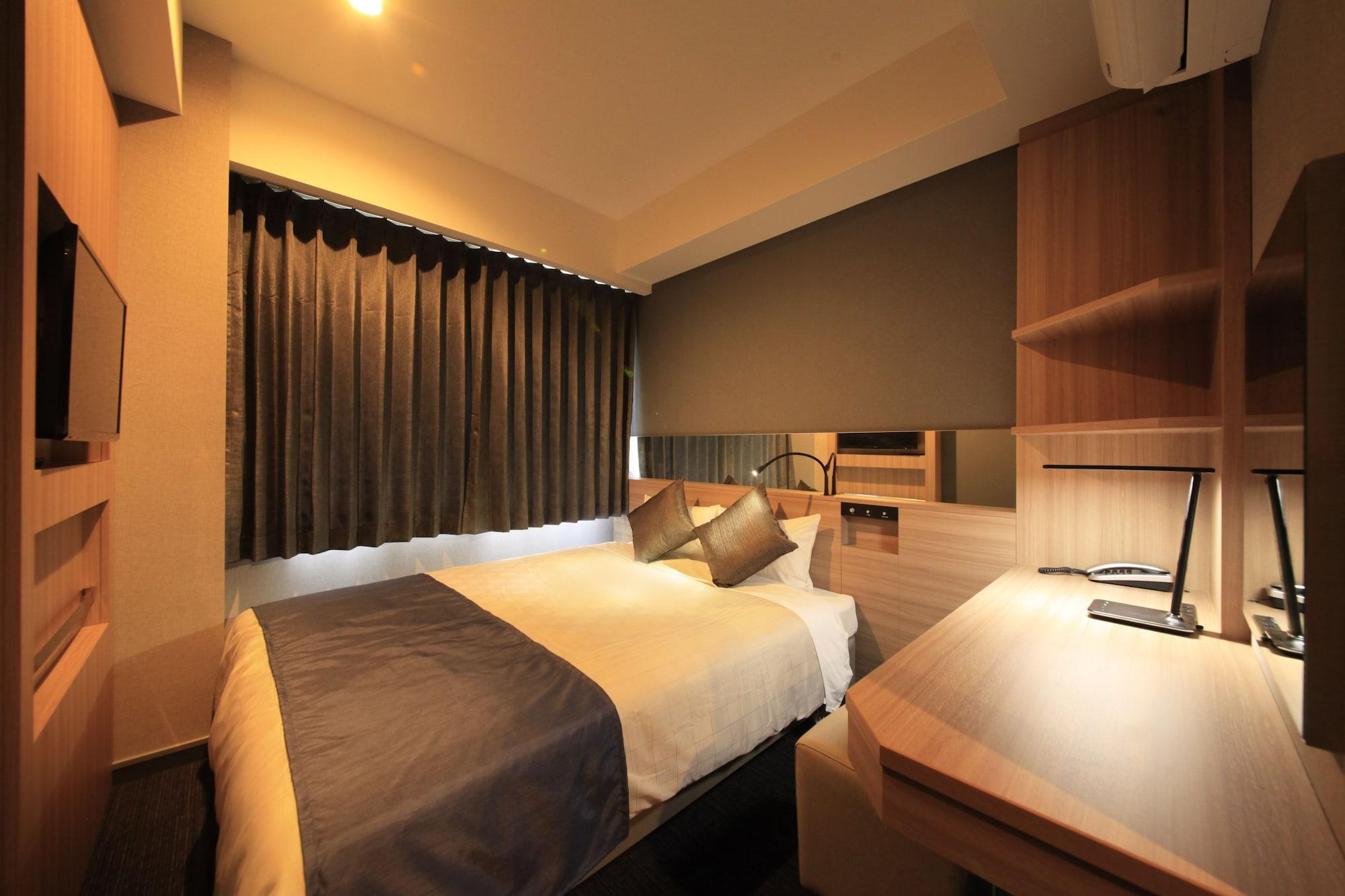Quintessa Hotel Osaka Shinsaibashi Comic & Books Extérieur photo