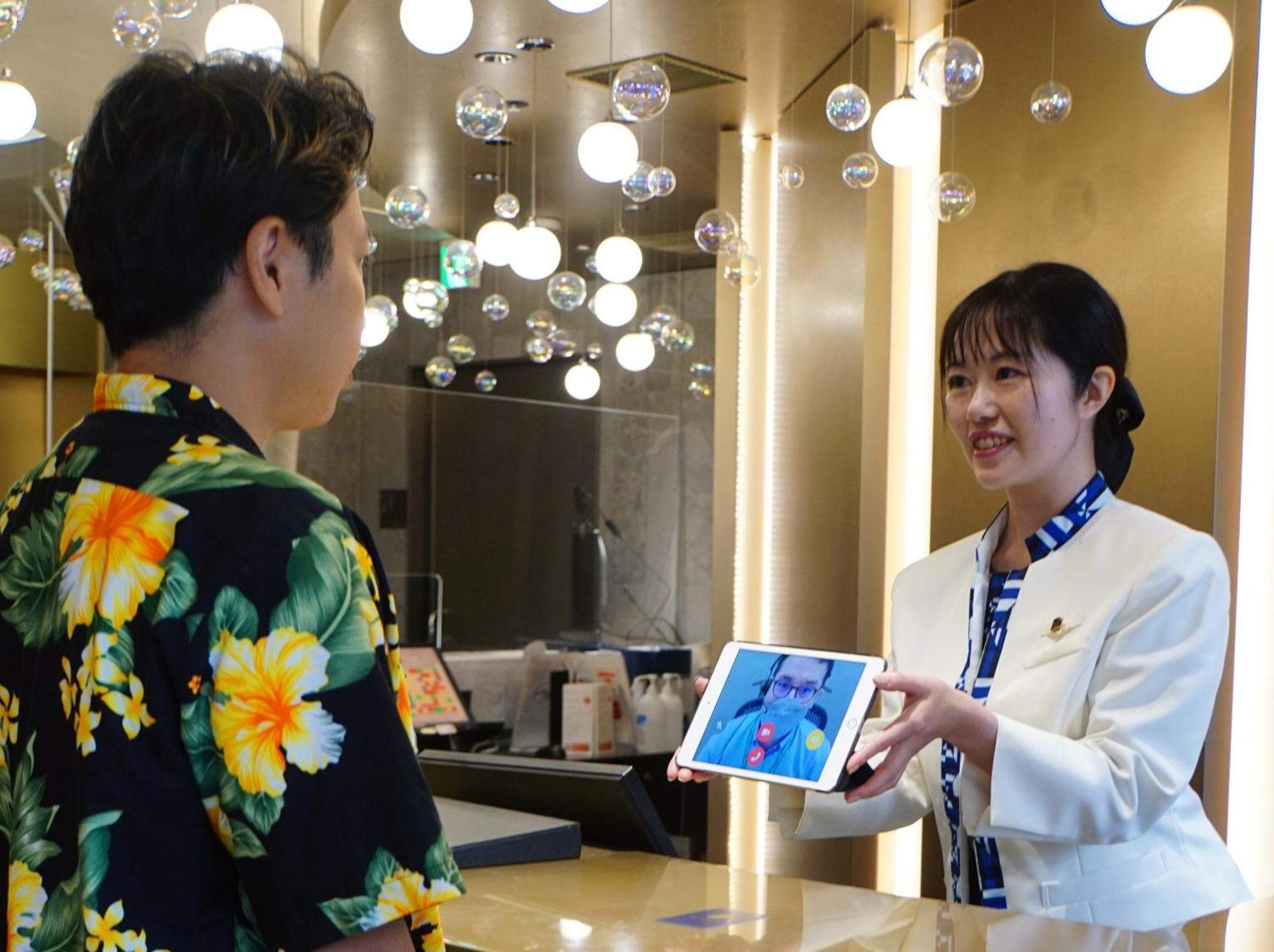 Quintessa Hotel Osaka Shinsaibashi Comic & Books Extérieur photo